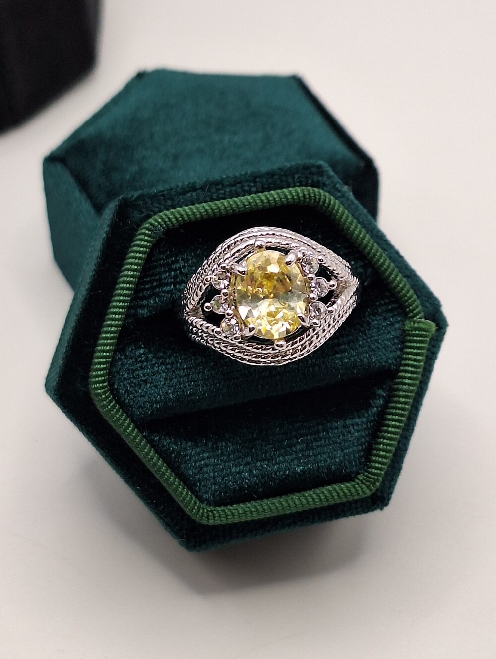 Swarovski Crystal Yellow Oval Statement Cocktail Ring Silver Tone Size 8